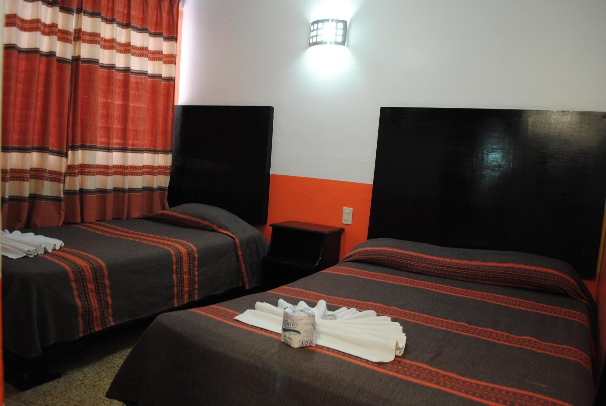 Hotel Jimenez Oaxaca Bagian luar foto