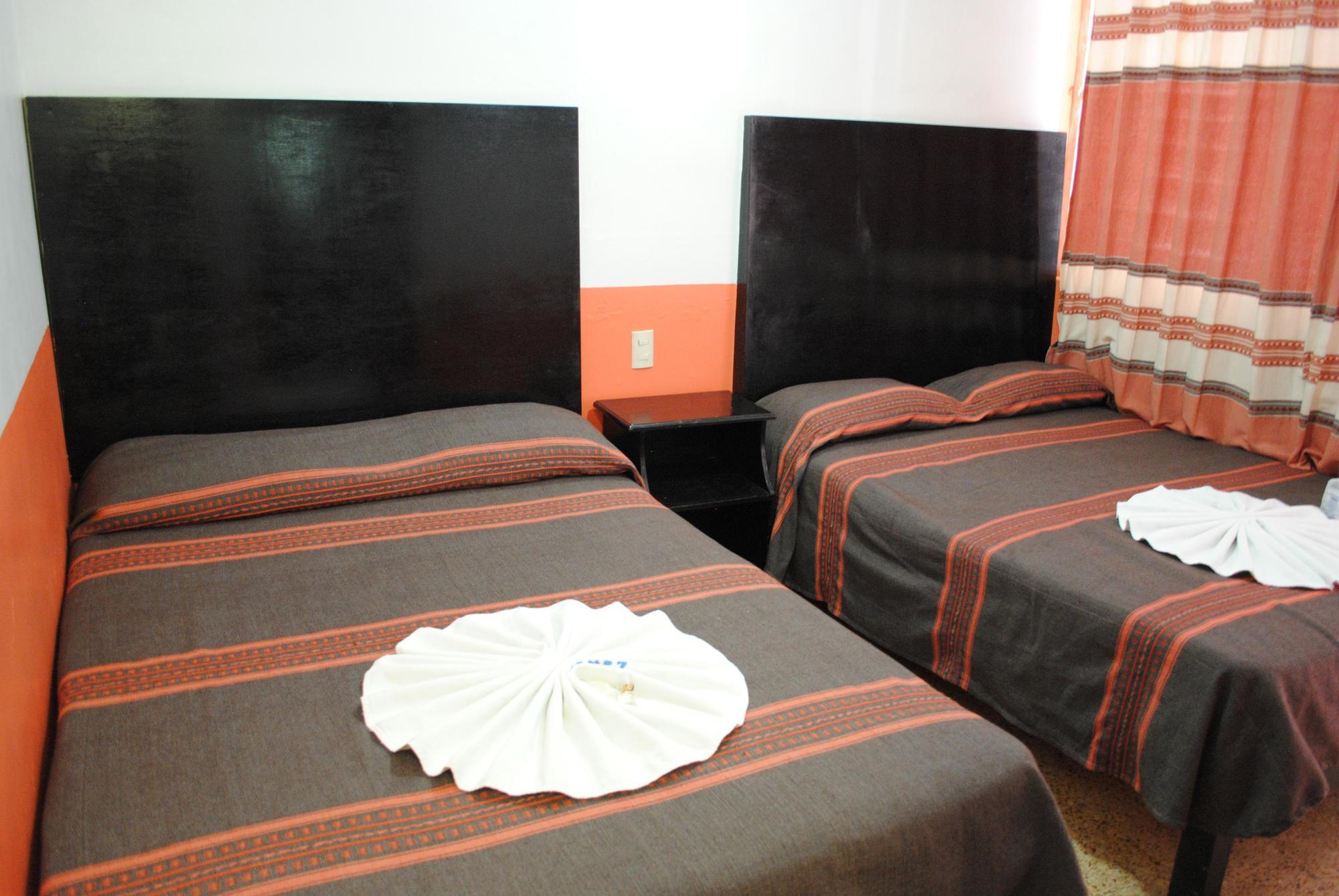 Hotel Jimenez Oaxaca Bagian luar foto